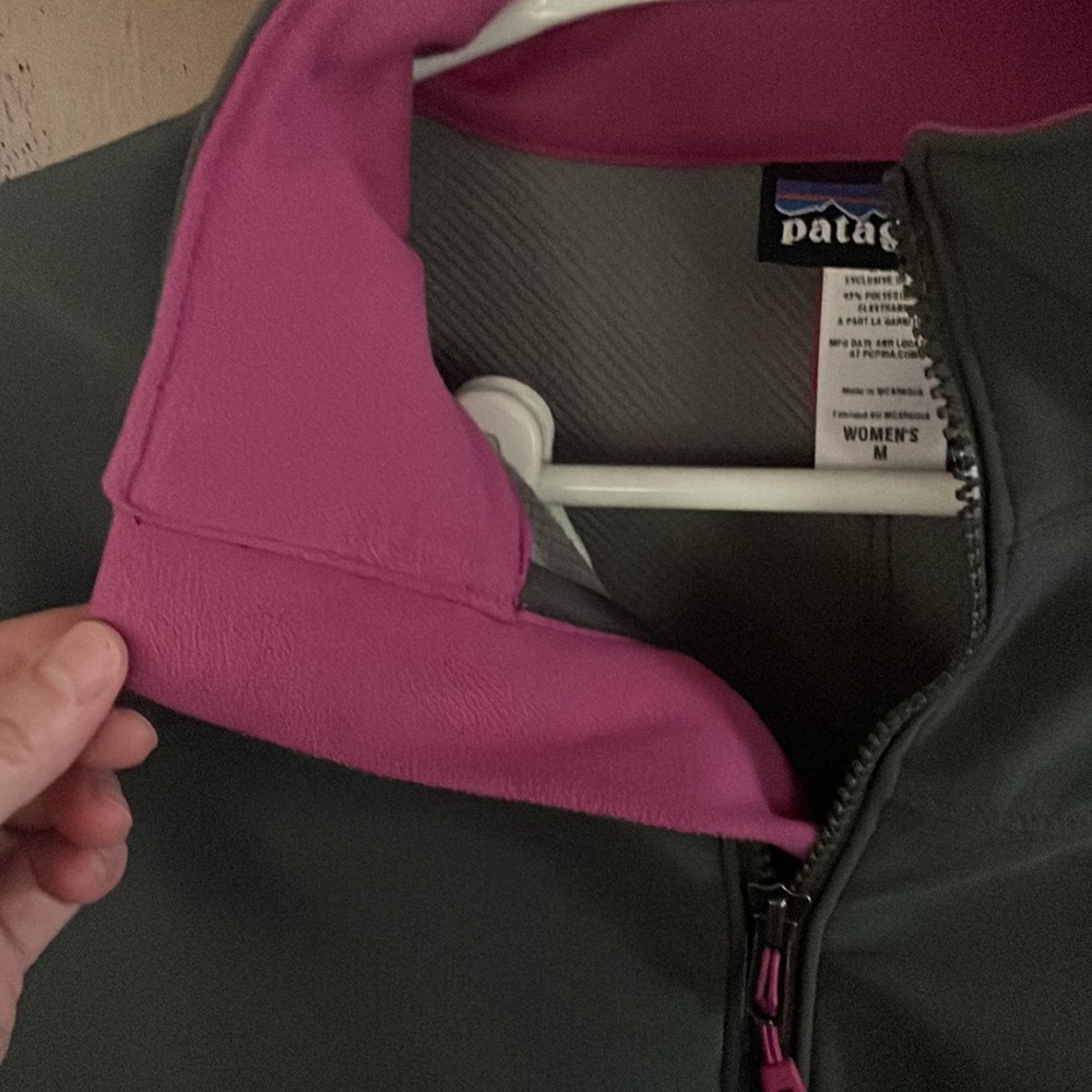 Soft Shell Jacket - Excellent Condition! - image 2